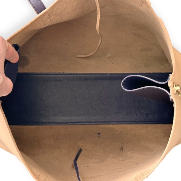 Salvatore Ferragamo Large Jet Set Shoulder Tote Bag - Picture 12 of 14